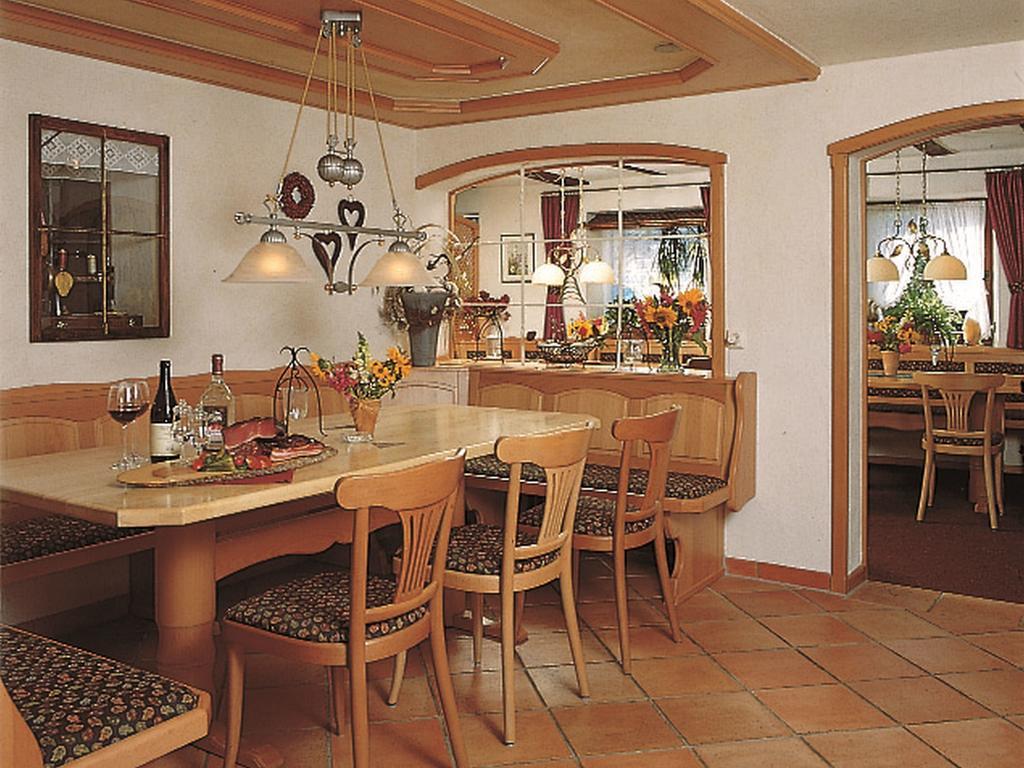 Gasthof Restaurant Buergerstueble Sankt Peter Buitenkant foto